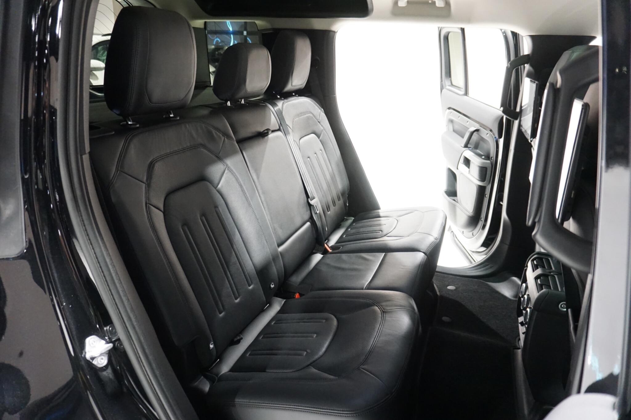 Land Rover Defender 110 2.0 P400e 15.4kWh XS Edition SUV 5dr Petrol Plug-in Hybrid Auto 4WD Euro 6 (s/s) (404 ps)